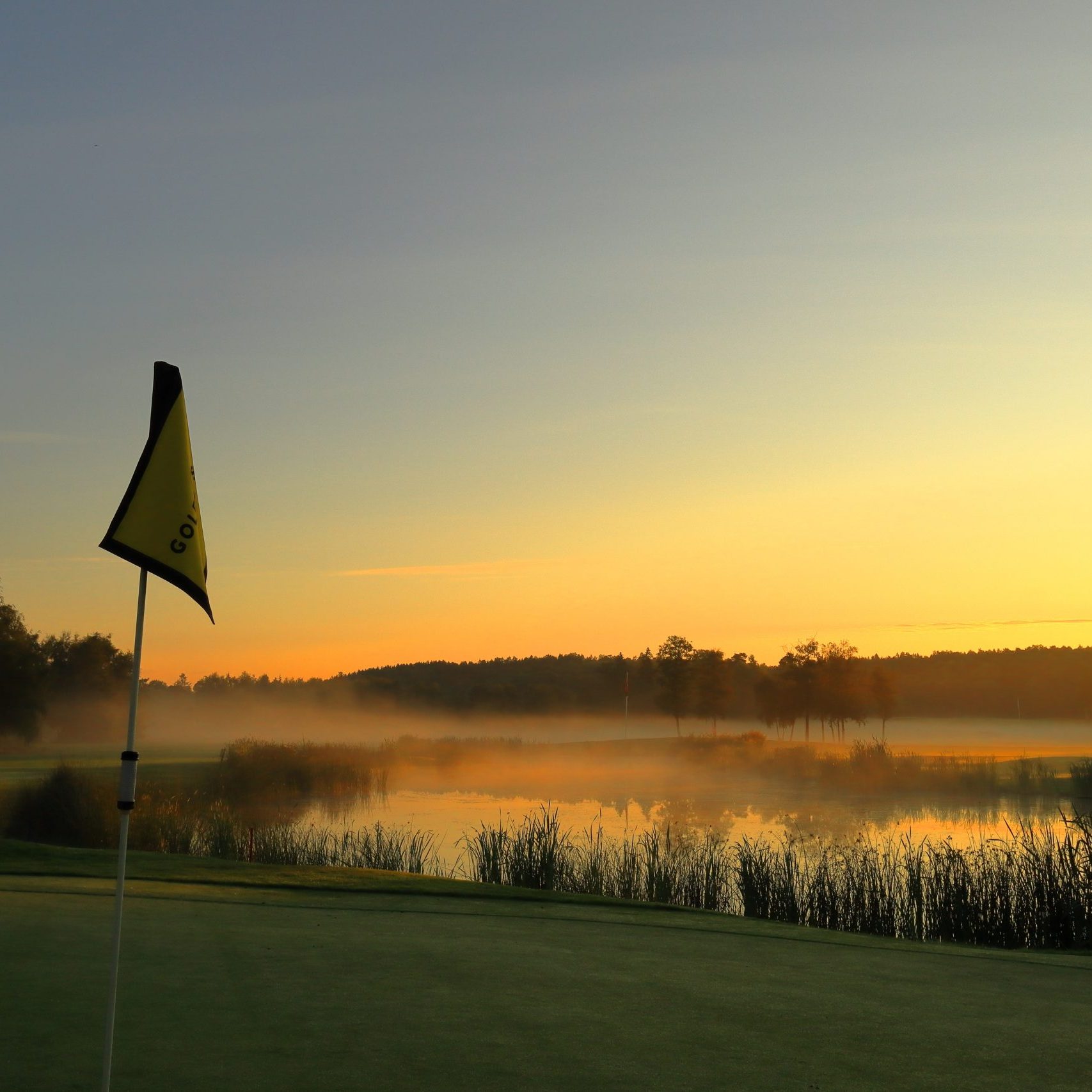 Misty,Landscape,In,The,Early,Morning,At,A,Golf,Course.